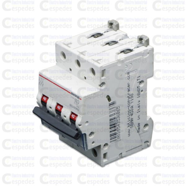 INTERRUPTOR TERMOMAGNÉTICO 3X50A RIEL-BTICINO