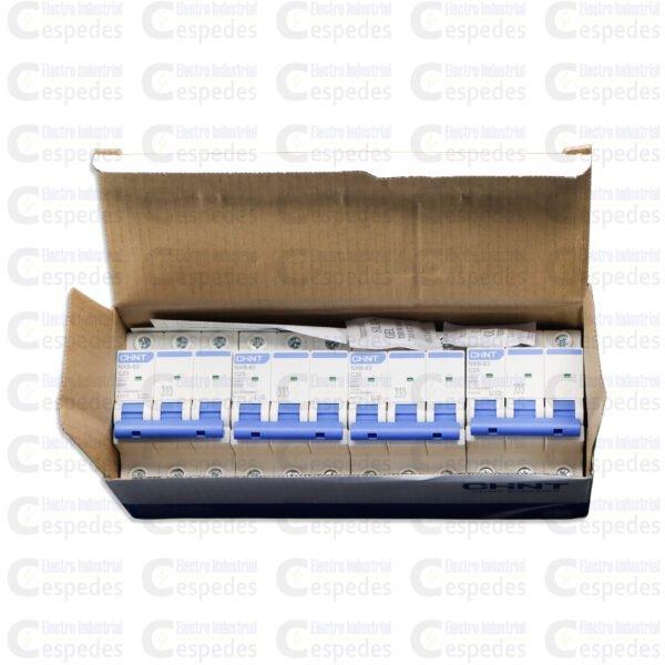 INTERRUPTOR TERMOMAGNÉTICO 3X25A RIEL-CHINT