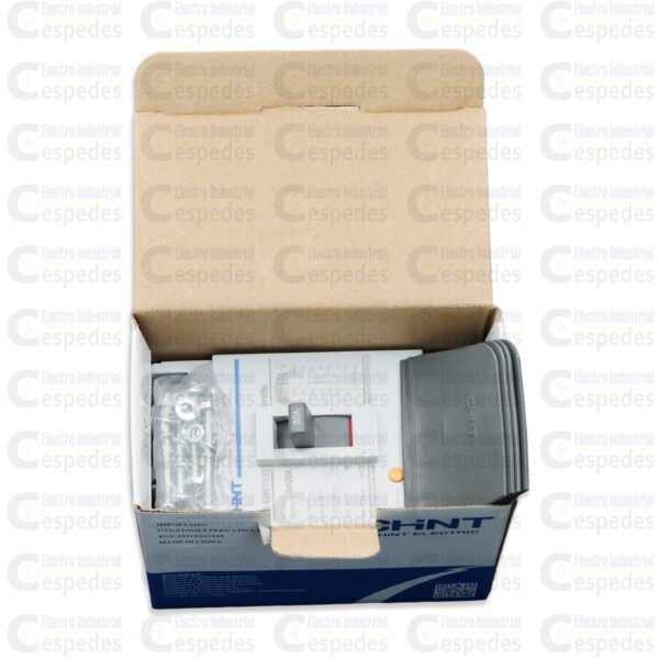 INTERRUPTOR TERMOMAGNÉTICO 3X20A MOLDEADA-CHINT